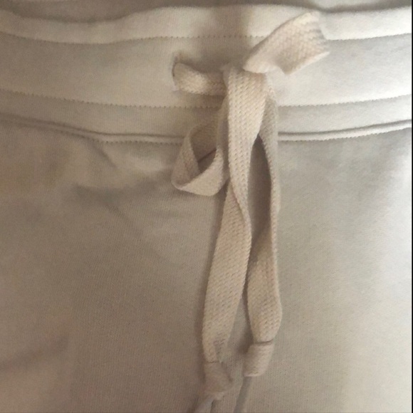 NWT PINK Victoria’s Secret joggers. Vanilla Bean color with bling. Medium - Picture 5 of 10